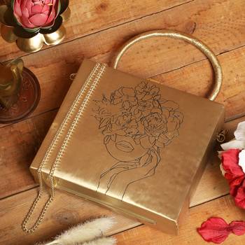 Square chic brass bag with engraved floral lady 1