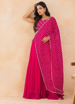 Fuchsia pink leheriya drape cape set with palazzo & choli 1