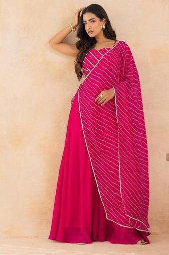 Fuchsia pink leheriya drape cape set with palazzo & choli