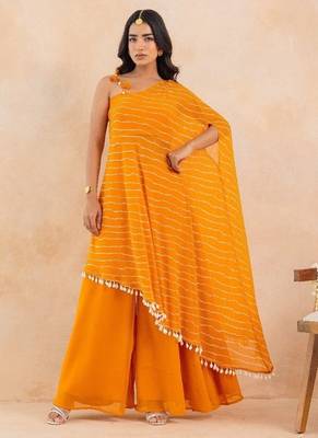 Yellow leheriya one shoulder drape cape set with palazzo & choli 1