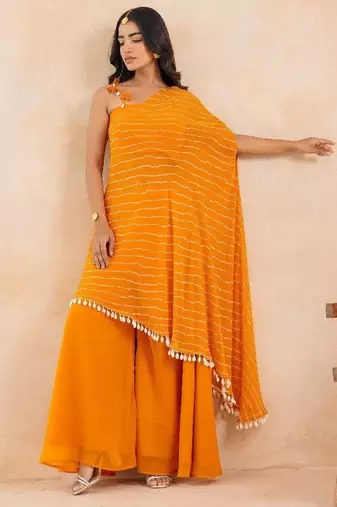 Yellow leheriya one shoulder drape cape set with palazzo & choli
