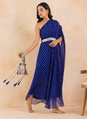 Blue bandhej one shoulder kaftan with mirror embellished waist belt 2