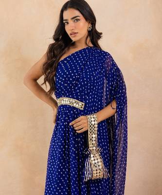 Blue bandhej one shoulder kaftan with mirror embellished waist belt 4