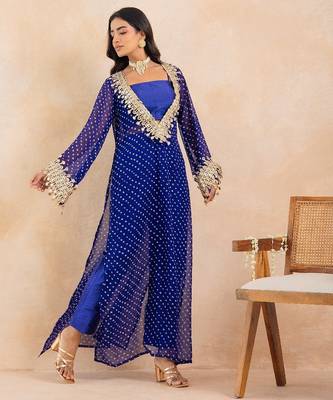 Blue bandhej mirror embroidered kurta set 4