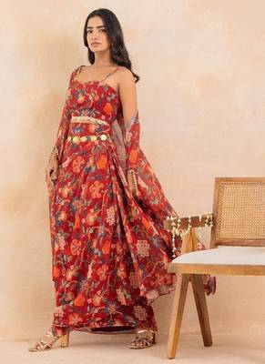 Red floral printed drape skirt set 4