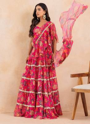 Pink floral flared pre-draped saree 4