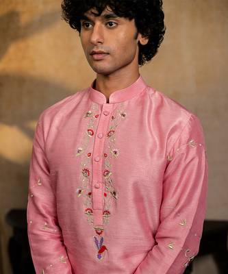 Pink embroidered silk kurta with dupatta 3