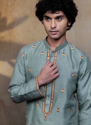 Olive green embroidered silk kurta with dupatta 2