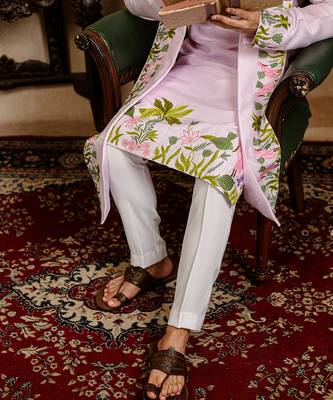 Lavender embroidered silk kurta with dupatta 3