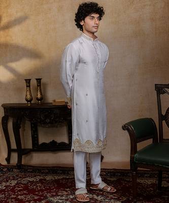 White embroidered silk kurta with dupatta 3