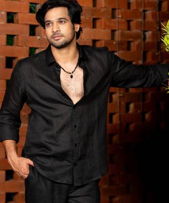 Black plain linen shirt 2