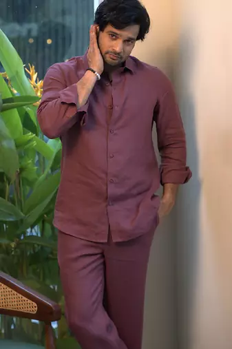 Burgundy plain linen shirt