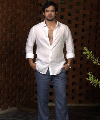 White plain linen shirt 2
