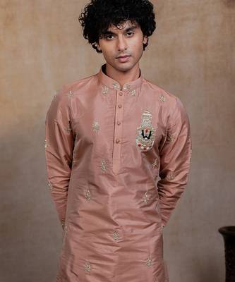 Light Pink embroidered silk kurta set 1