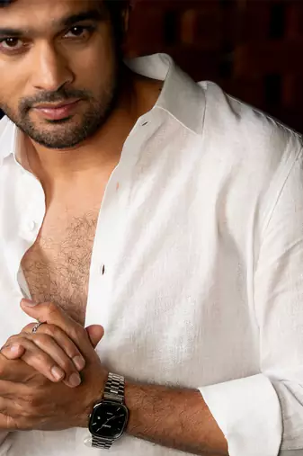 White plain linen shirt