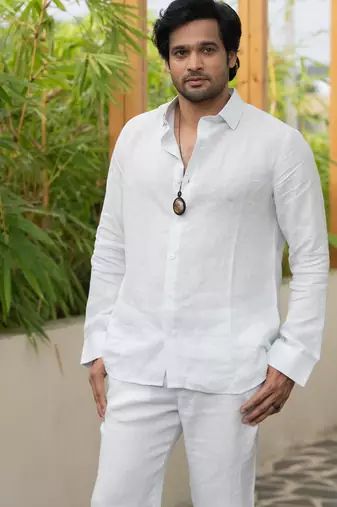 Ivory plain linen shirt