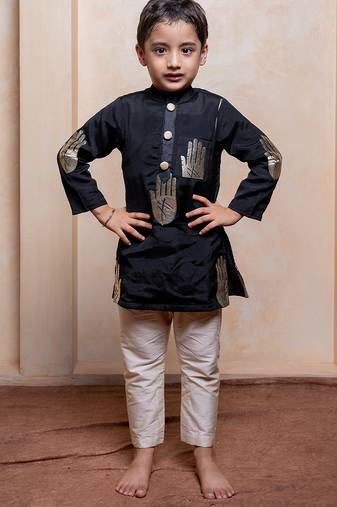 Black embroidered crepe kurta set