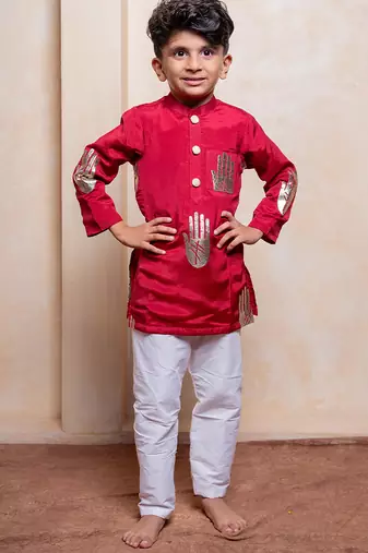 Red embroidered crepe kurta set