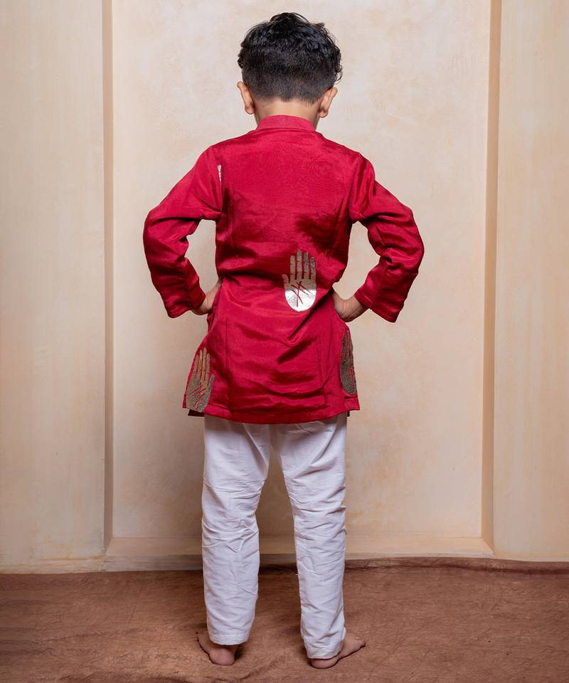 Red embroidered crepe kurta set