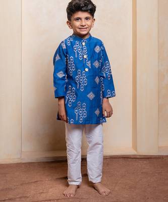 Blue embroidered chanderi silk kurta set 2