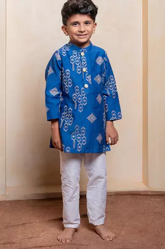 Blue embroidered chanderi silk kurta set