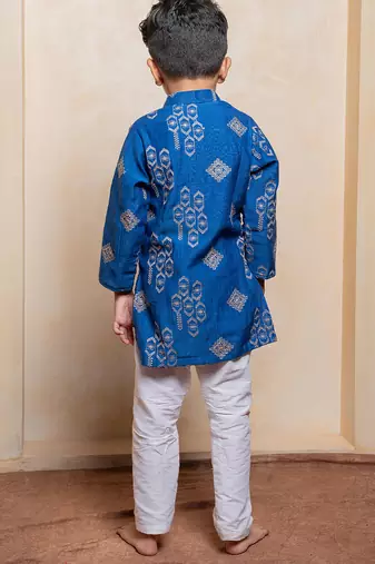 Blue embroidered chanderi silk kurta set