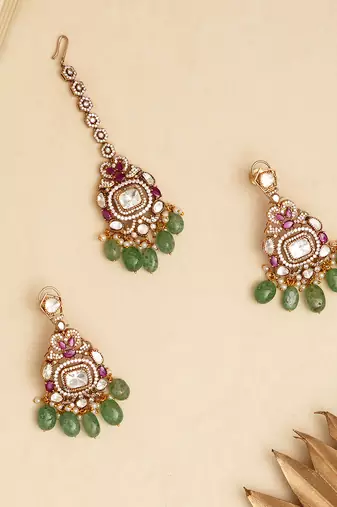 Gold plated green stone kundan necklace set