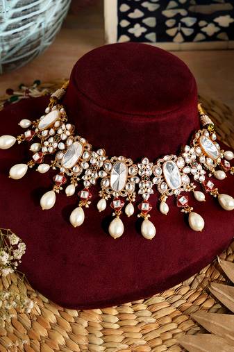 Gold plated pearl kundan necklace set