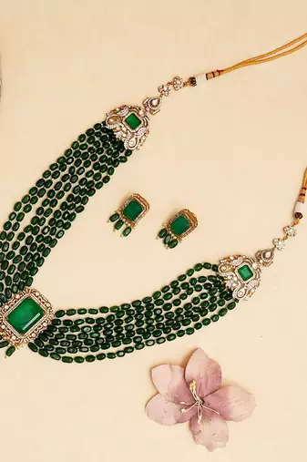 Gold plated green stone kundan necklace set