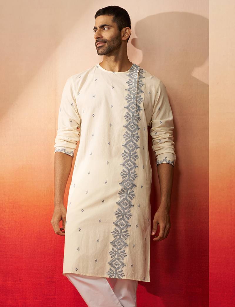 Mens white blue cotton jamdani kurta - navratri handwoven ethnic wear