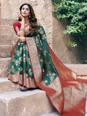 green color elegant soft silk blend saree 3