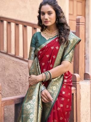 red color elegant soft silk blend saree 3