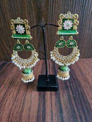 Harika Green Kundan Jhumki Earrings 3