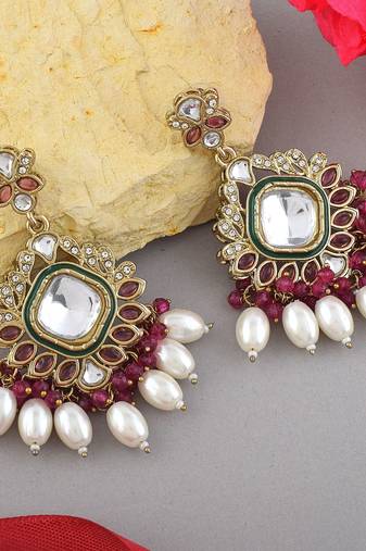 Magenta color kundan earrings