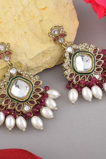 Magenta color kundan earrings