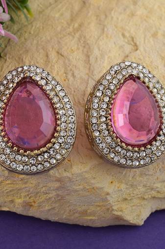 Pink color stud kundan earrings