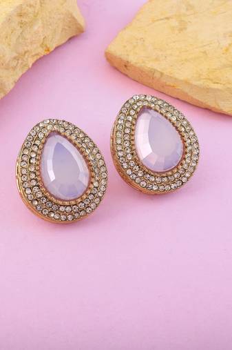 Light purple color stud kundan earrings