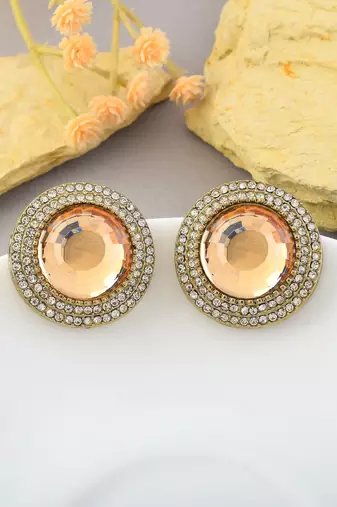 Gold color stud kundan earrings