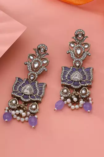 Light purple color kundan earrings