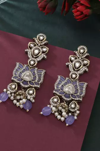 Light purple color kundan earrings