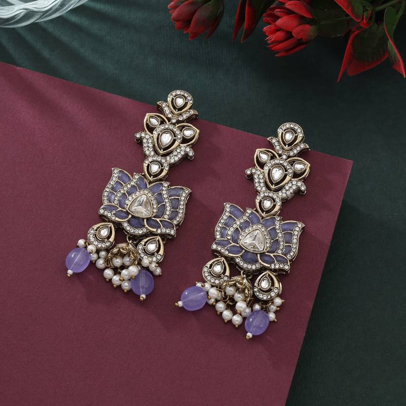 Light purple color kundan earrings