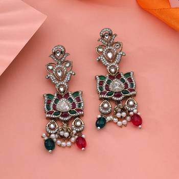 Rani & green color kundan earrings 1