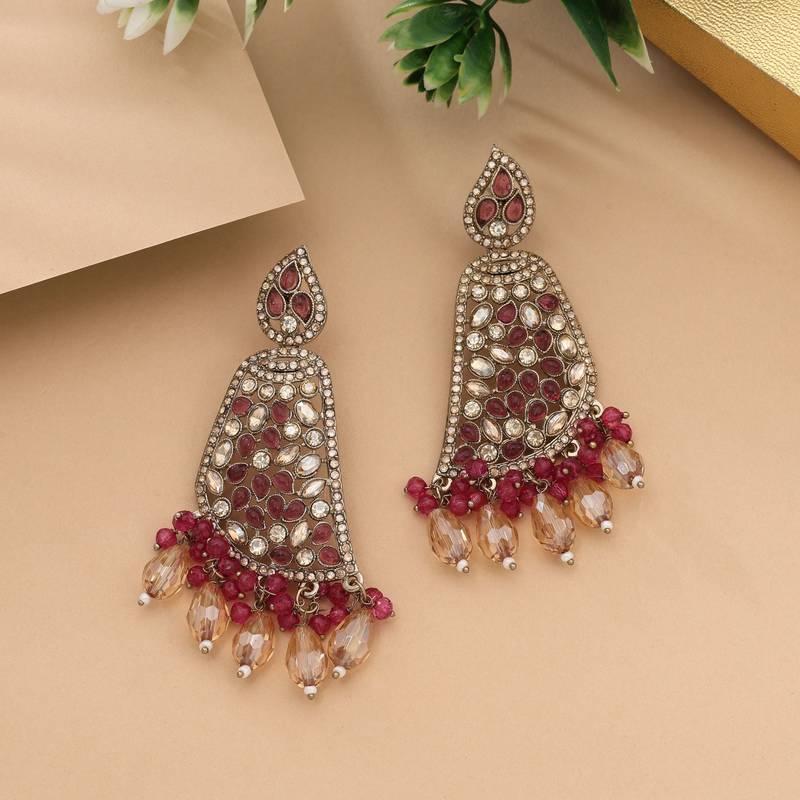Magenta color kundan earrings