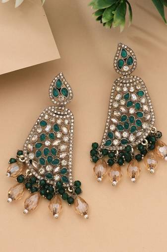 Green color kundan earrings