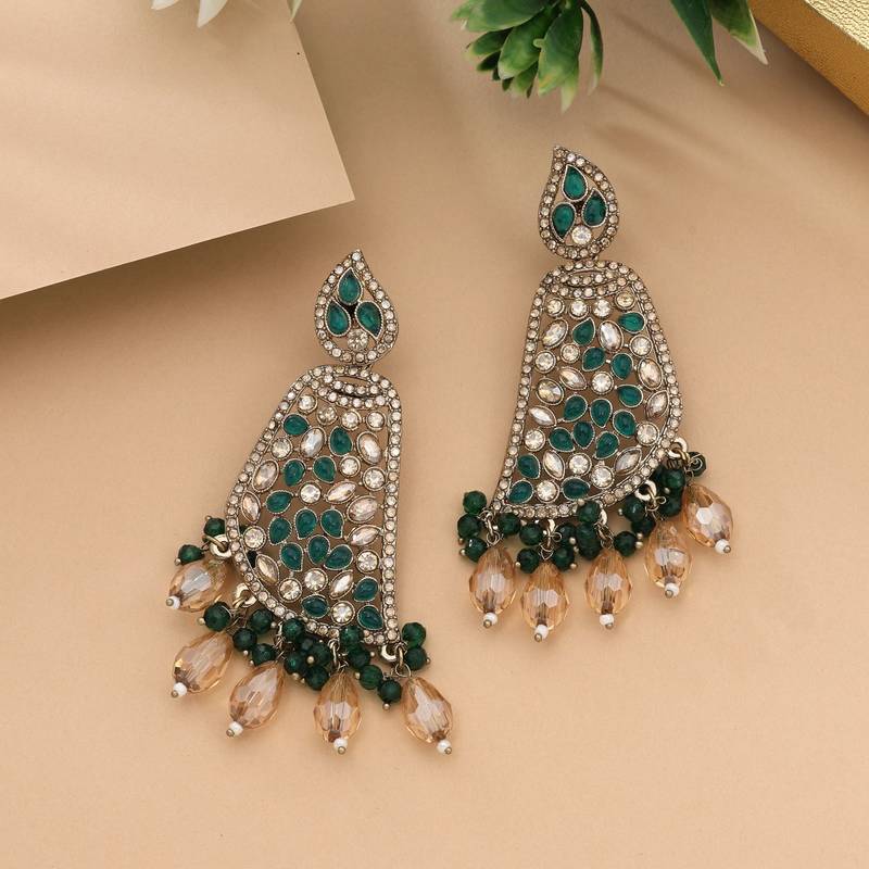 Green color kundan earrings