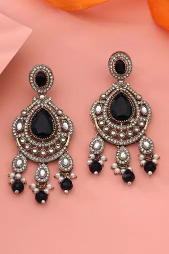 Black color kundan earrings