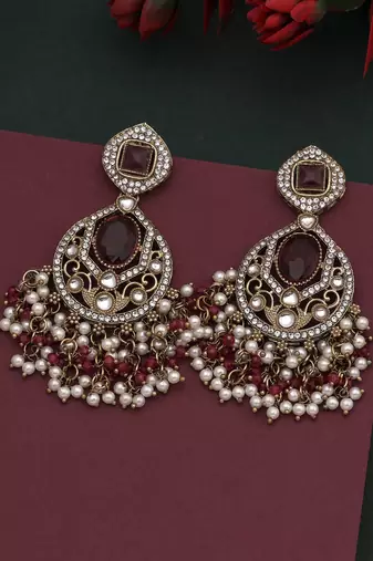 Magenta color kundan earrings