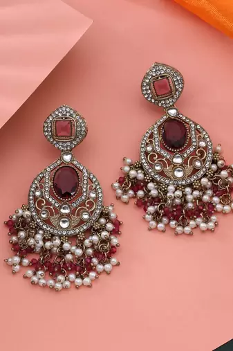 Magenta color kundan earrings