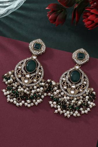 Green color kundan earrings