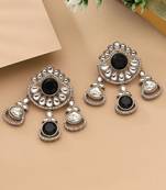 Black color kundan earrings